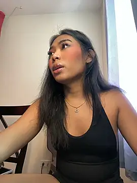 hugecock tamira online show from June 2026 02:33:01 AM