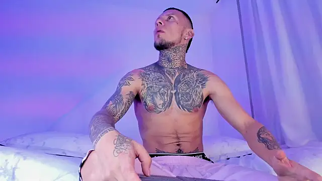 Snapshot of _Kevin_xxx chatting on February 2025 06:47:02 AM Kevin xxx online show from February 2025 06:47:02 AM