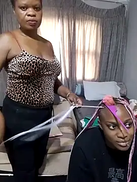 Teecheaa online show from May 2026 02:24:01 PM