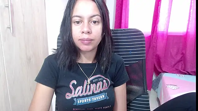 Valeria Santos  online show from July 2026 01:39:02 PM