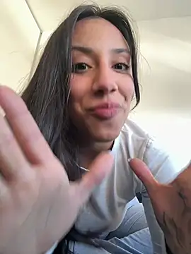 morenitttta online show from June 2026 03:57:01 PM