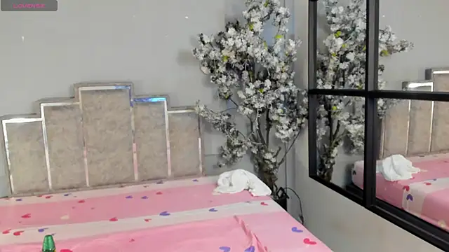 Sofiawonderr online show from June 2026 07:26:02 PM