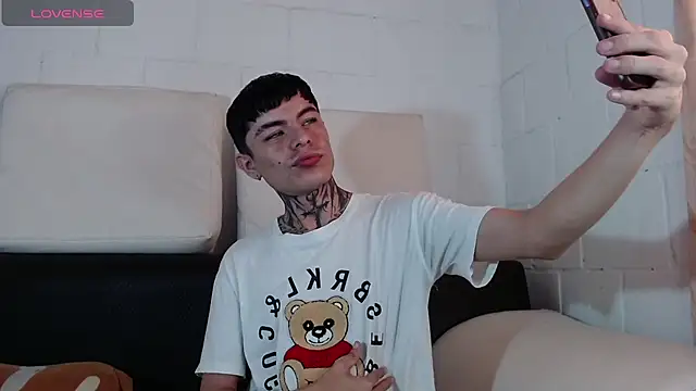 badboy-fox online show from June 2026 09:15:01 PM
