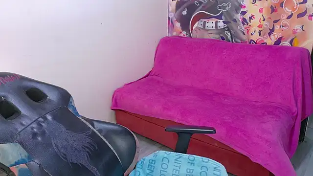 Lucia evans22 online show from June 2026 09:18:02 PM