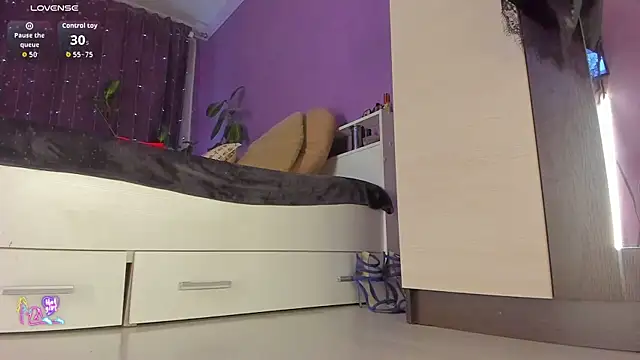 NicolePepper online show from April 2026 01:40:01 AM