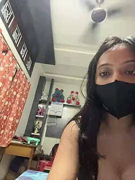 livia dolls online show from June 2026 10:37:01 PM