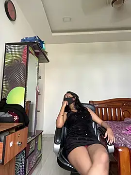 livia dolls online show from June 2026 10:25:02 AM