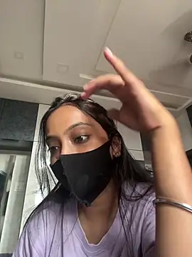 livia dolls online show from June 2026 10:03:01 AM