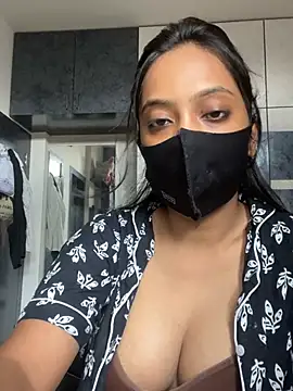 livia dolls online show from June 2026 10:09:01 AM