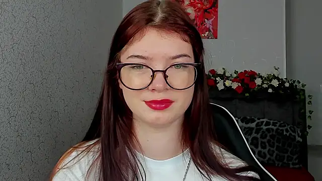 Snapshot of MelissaMay__ chatting on June 2026 10:41:02 PM MelissaMay online show from June 2026 10:41:02 PM