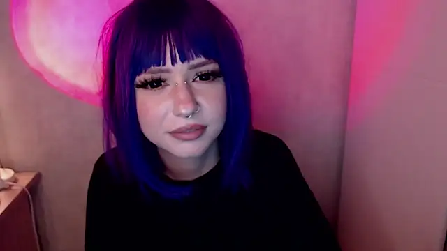 YunaLeaf online show from August 2026 07:38:02 PM