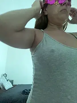 lulupiecitosamor online show from June 2026 12:28:02 PM