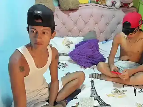 sexy guys23 online show from June 2026 02:14:02 AM