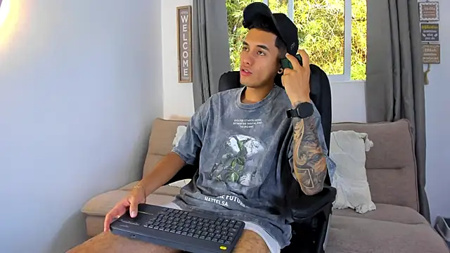 Snapshot of NickCopeer_ chatting on July 2026 01:59:01 PM NickCopeer online show from July 2026 01:59:01 PM
