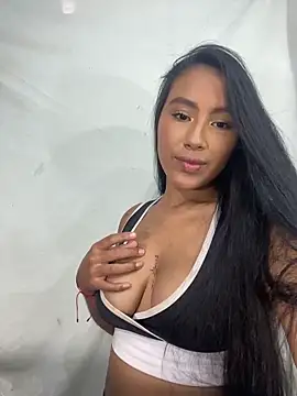 Snapshot of Nana-Benavides chatting on May 2026 07:43:01 PM Nana-Benavides online show from May 2026 07:43:01 PM