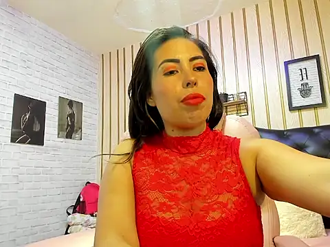 nikki nikoll online show from June 2026 11:18:02 PM