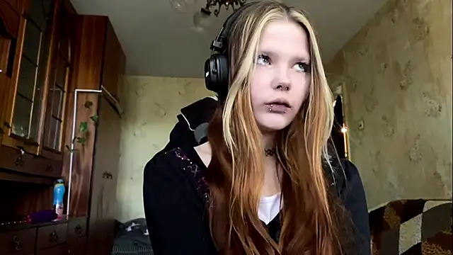 SusanaLeichty online show from May 2026 08:51:02 AM