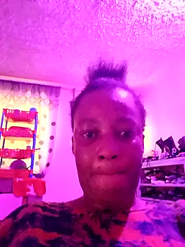 QueenLave online show from May 2026 10:45:02 AM