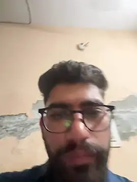baddiebaby1998 online show from July 2026 11:42:01 PM