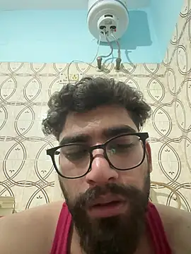 baddiebaby1998 online show from July 2026 06:10:01 PM