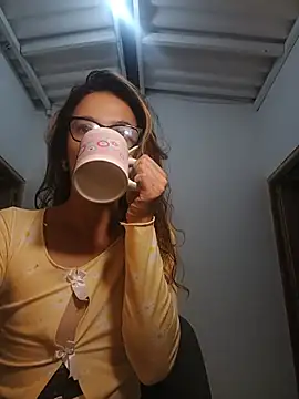 karenarango online show from June 2026 10:17:02 AM