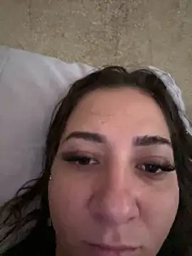 Aninha22guerra online show from May 2026 04:24:01 PM
