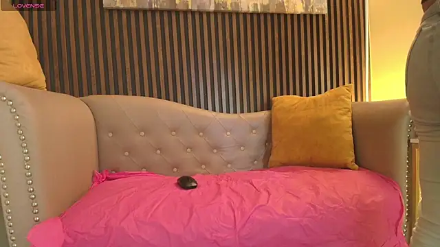 Snapshot of Madame_mature1 chatting on July 2026 02:32:02 PM Madame mature1 online show from July 2026 02:32:02 PM
