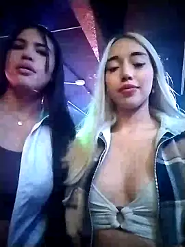 Red LipsDuo online show from June 2026 02:34:02 AM