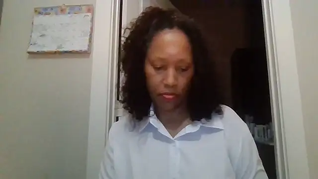 MsDeeLive online show from May 2026 04:52:02 AM