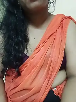 Snapshot of roopa__ chatting on June 2026 12:21:02 PM roopa online show from June 2026 12:21:02 PM