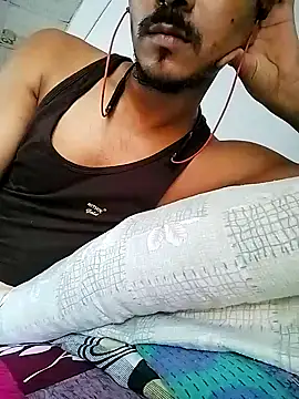 bisexualpratyush1996 online show from June 2026 11:41:01 AM