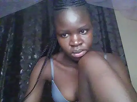 Snapshot of small_diva chatting on June 2026 06:58:01 PM small diva online show from June 2026 06:58:01 PM