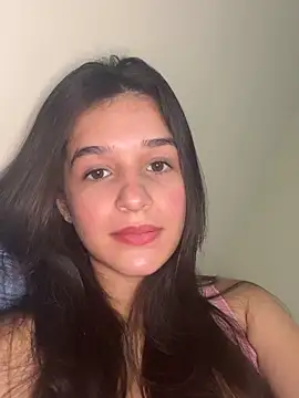 Snapshot of julhya_duarte chatting on May 2026 05:41:02 PM julhya duarte online show from May 2026 05:41:02 PM
