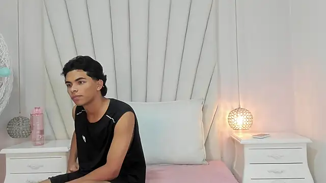 Brenda n Steven online show from June 2026 06:06:02 PM