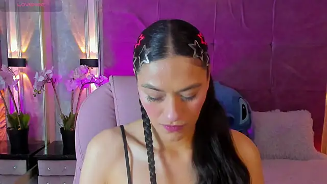 Stushaa online show from June 2026 02:19:01 PM