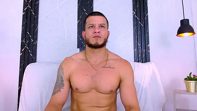 Maximiliano Stronge online show from June 2026 08:39:02 PM