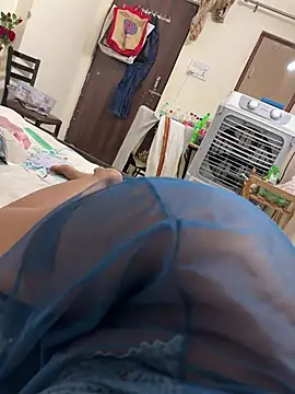 cute girl 99 online show from June 2026 10:25:01 PM