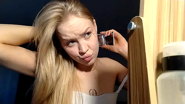 Luna liss  online show from June 2026 12:12:02 AM