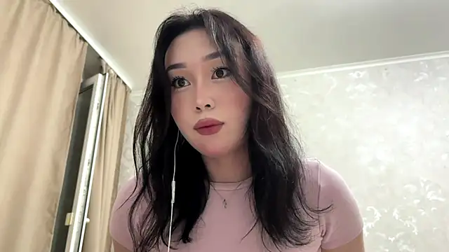 LilowNax online show from June 2026 05:45:01 PM