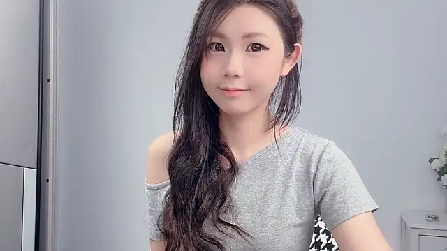 Snapshot of Rose_love69 chatting on June 2026 03:40:02 AM Rose love69 online show from June 2026 03:40:02 AM