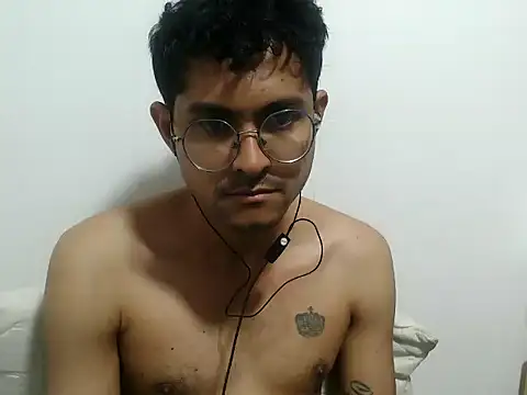 xanderlover online show from June 2026 11:48:01 PM