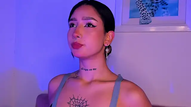 SophieMoneet online show from July 2026 12:44:01 PM