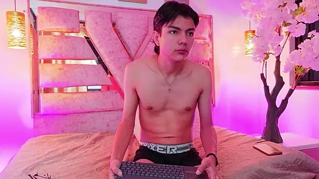 Liamdelrey online show from June 2026 10:41:02 AM