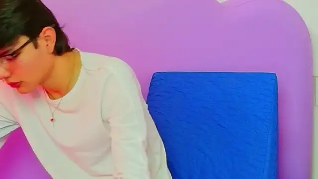 Liamdelrey online show from June 2026 03:28:02 PM