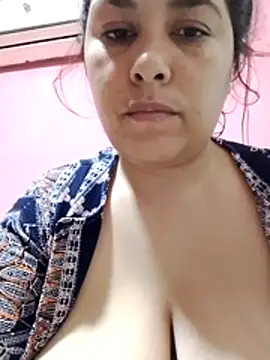 sofiapere1 online show from July 2026 10:01:02 PM