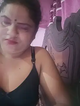 Snapshot of Maya_Vabi chatting on July 2026 01:57:02 PM Maya Vabi online show from July 2026 01:57:02 PM