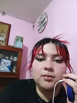 curvy latina online show from June 2026 12:02:01 AM