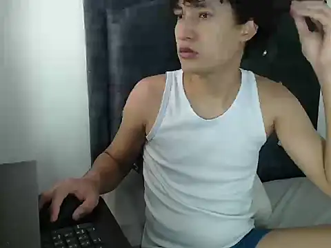 Snapshot of Jerry_skinnyyy chatting on May 2026 02:03:01 PM Jerry skinnyyy online show from May 2026 02:03:01 PM