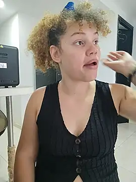 RoouseSiren online show from June 2026 09:03:02 PM
