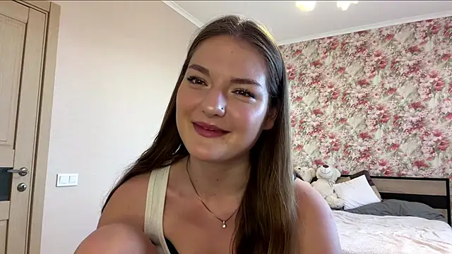 lizzzanatooo online show from June 2026 03:25:02 PM